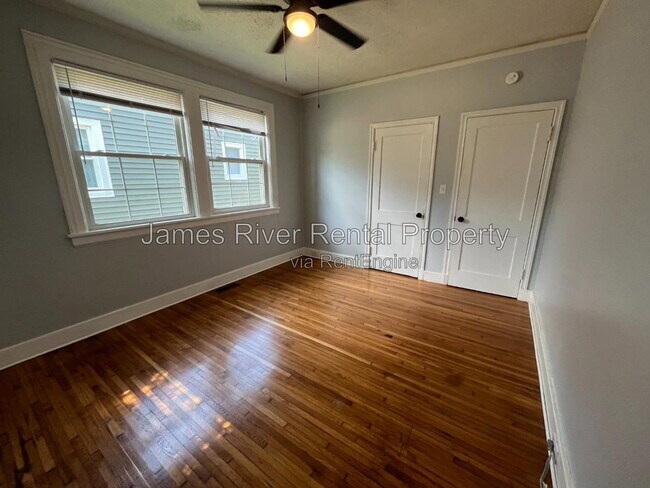 Building Photo - 900 Dearing St