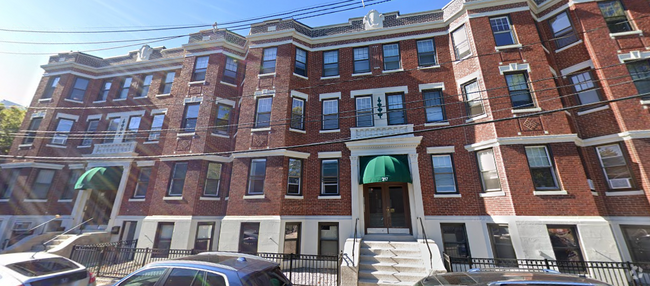 Building Photo - 319 Allston St