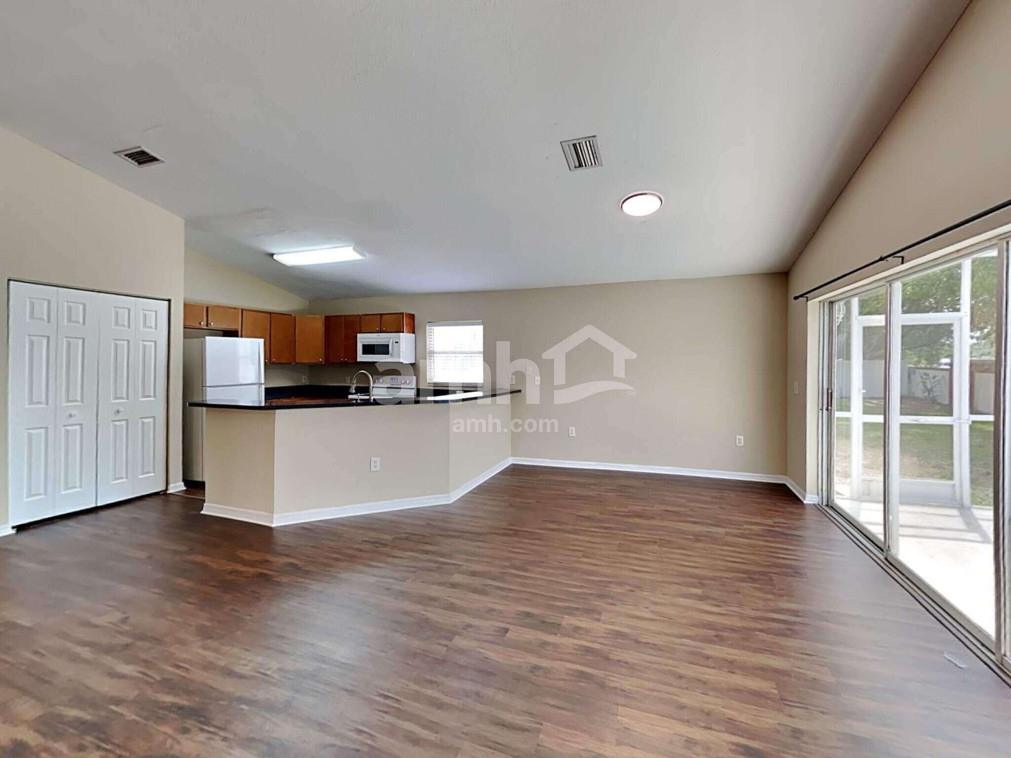 Building Photo - 7011 Silverwood Dr