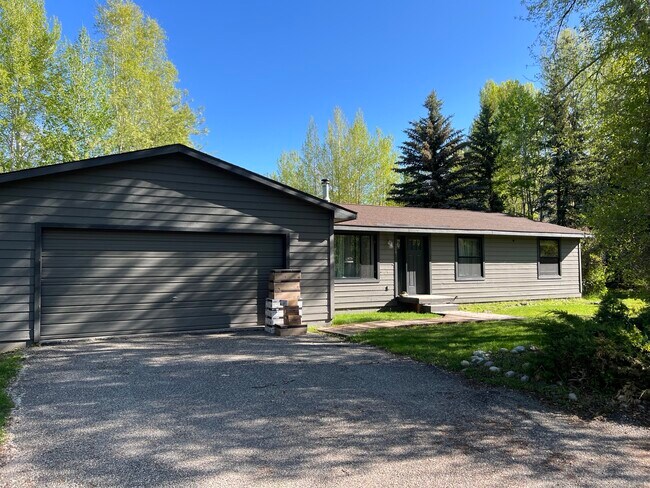 Primary Photo - 2063 Corner Creek Ln