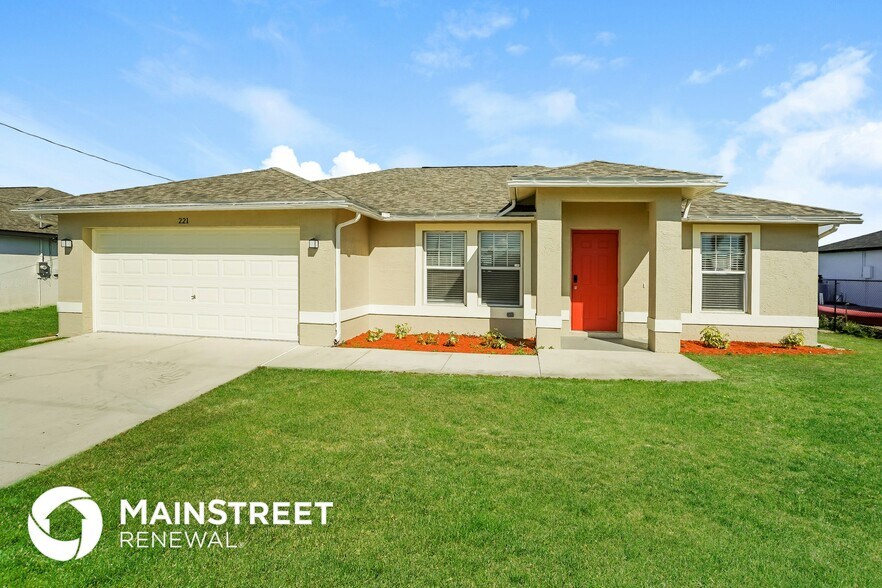 Building Photo - 221 NW 25th St