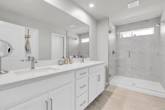 Building Photo - 6353 Timberdale Ave