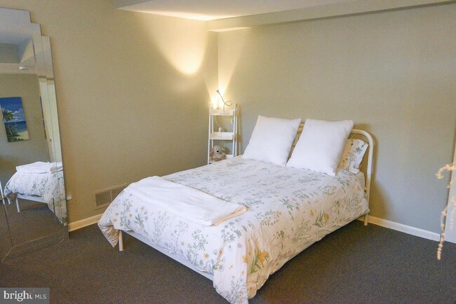 Building Photo - 3301 Garrison Farms Rd