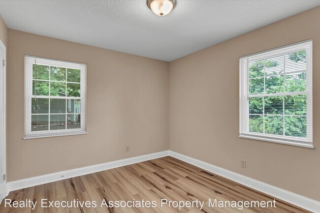 Building Photo - 3 br, 2 bath House - 919 Coker Road