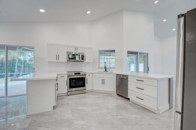 Building Photo - 10791 SW 10th Pl