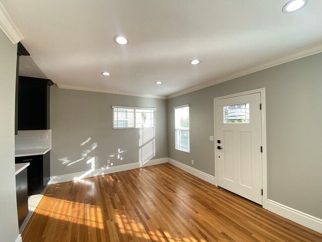 Building Photo - 1BD/1BA Cottage Home at B Street Bungalows – Modern Luxury Meets Mission Style Charm!