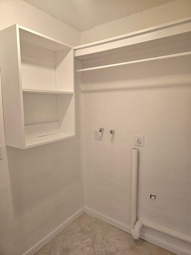 Building Photo - 12191 Broadleaf Ct