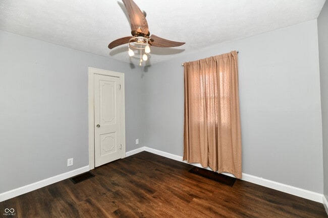 Building Photo - 6186 Evanston Ave