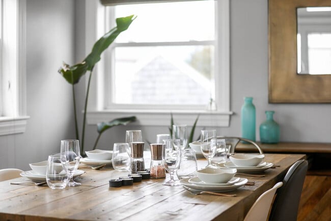 Building Photo - 32 Basin St