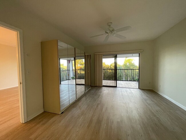 Building Photo - Unfurnished 2 BR 2 Bath Annual Rental in R...