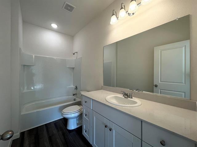 Building Photo - 786 Yorkshire Dr