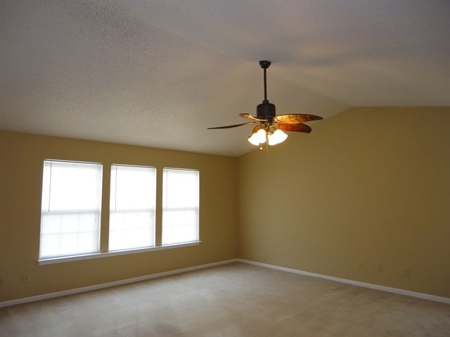 Building Photo - 1332 Clove Ct