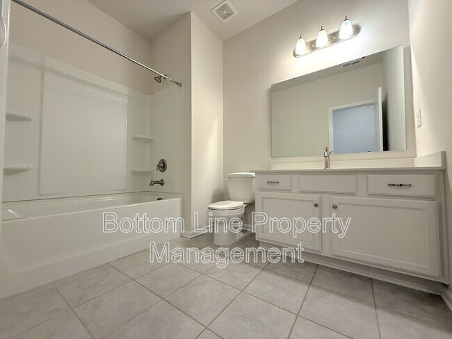 Building Photo - 3409 Glenn Hope Wy