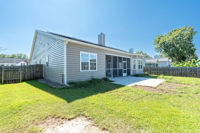 Building Photo - Elegant Two-Story Home in Tanner Plantation!