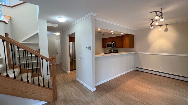 Building Photo - Lovely 2 Bedroom Townhouse Condo W/Garage - Corner Lot - Call Today!