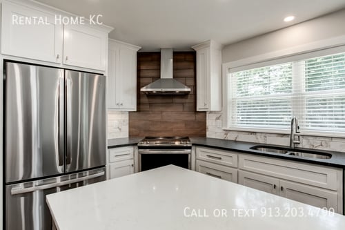 Building Photo - 12020 Ensley Ln