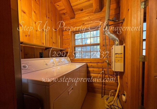Building Photo - Rustic Retreat: Charming 1-Bedroom Log Cab...