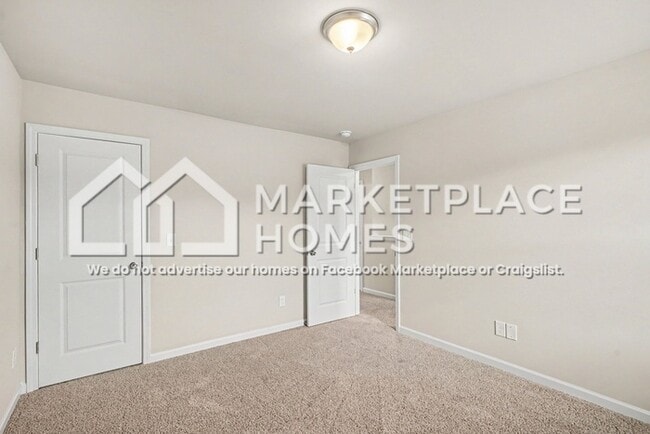 Building Photo - 204 W L Miller Dr
