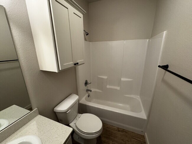 Building Photo - Beautiful Home Located Near Texas Tech Cam...