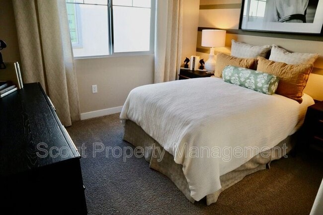 Building Photo - 26898 Rubicon Rd