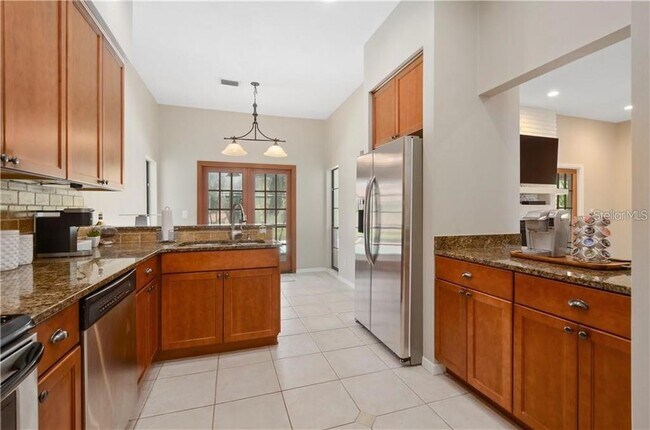 Building Photo - 8657 Vista Point Cove