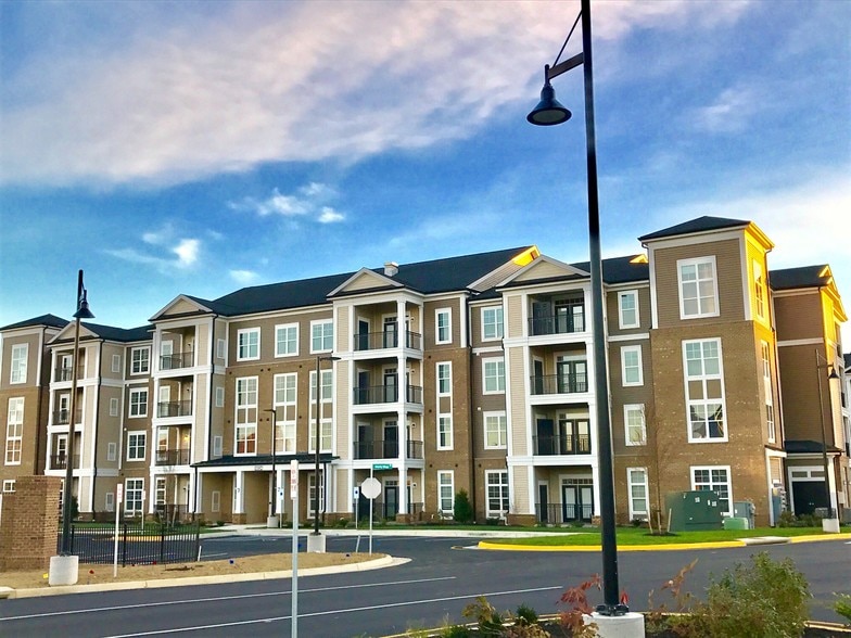 Building Photo - Abberly at Southpoint
