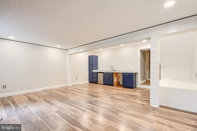 Building Photo - 1725 Beechbank Way