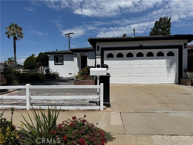 Building Photo - 2541 Ridgeland Rd