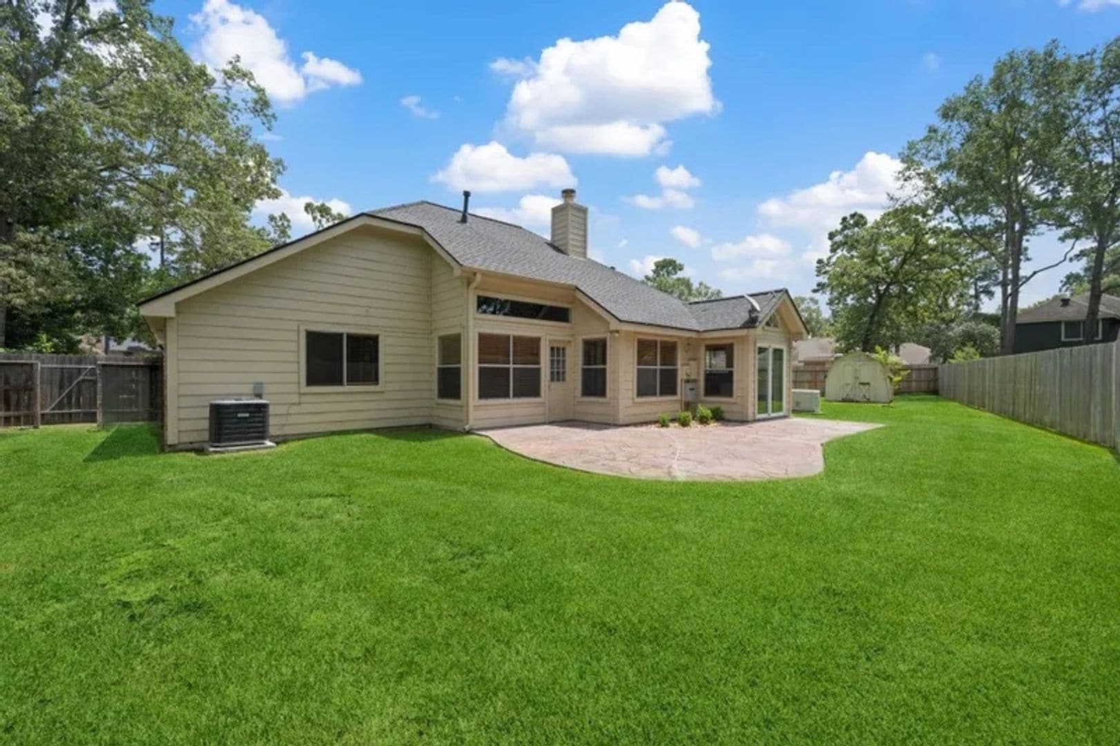 Building Photo - 3518 Grove Oaks Dr