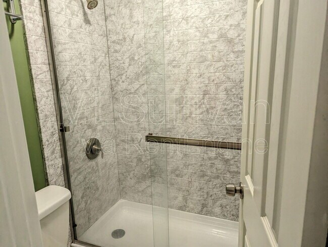 Building Photo - 3700 Chimney Ridge Pl