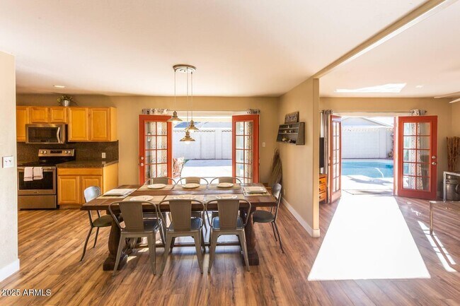 Building Photo - 8447 E Sheridan St