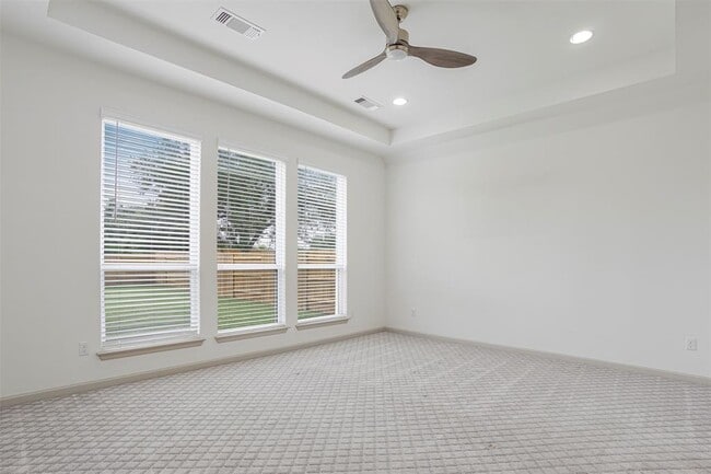 Building Photo - 228 Barton Oak Trl