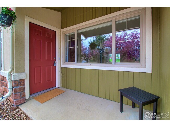 Building Photo - 855 W Moorhead Cir