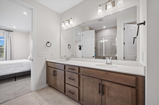 Building Photo - "Spacious 3-Bed Townhouse  with 2.5 Baths at 217 Brooks Springs Drive, Fort Mill!"