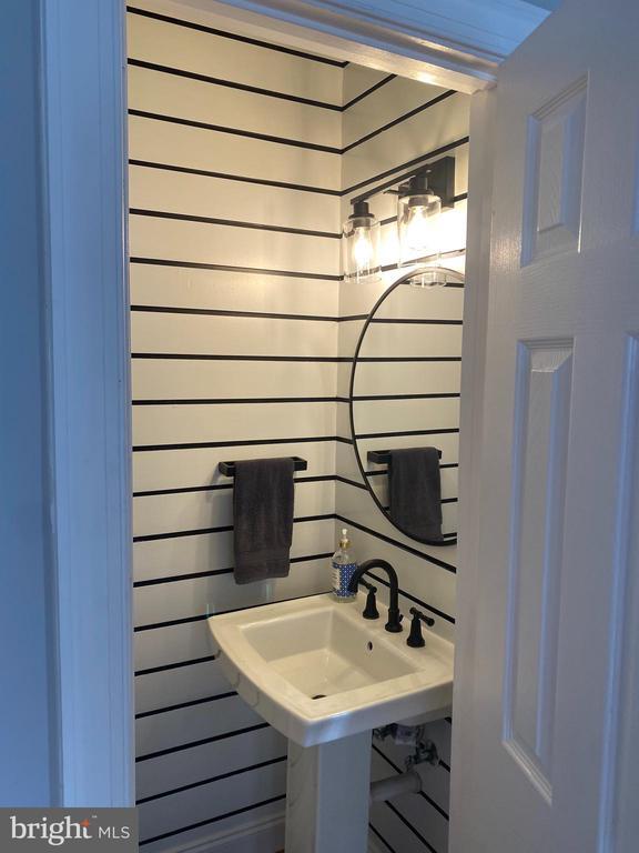 Building Photo - 2509 William Taft Ct