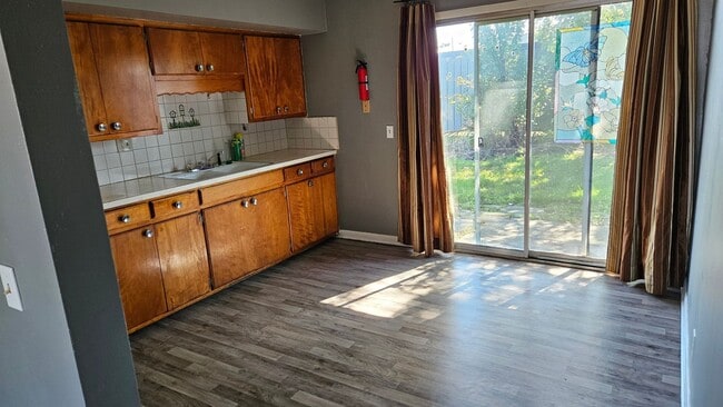 Building Photo - Refined Living in Galion | Fully Remodeled 2-Bedroom