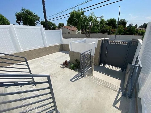 Building Photo - 10453 Etiwanda Ave