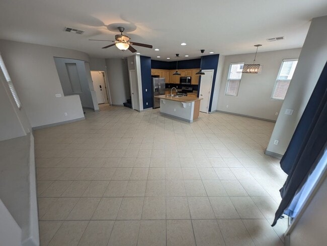 Building Photo - 7550 Morisset Ave