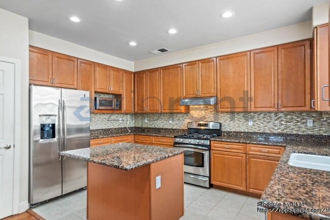 Building Photo - 2677 Corde Terra Cir