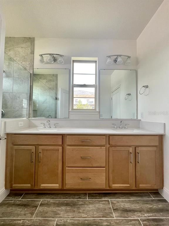 Building Photo - 3032 Crispin Cir