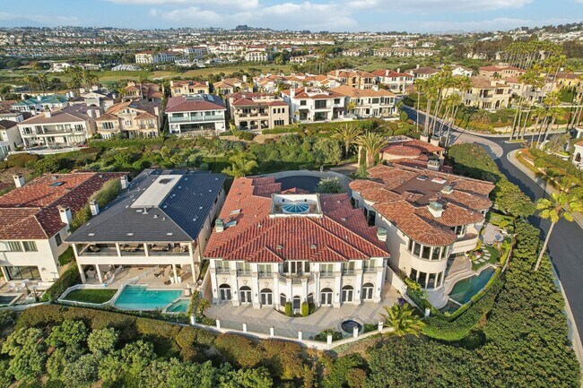 Building Photo - OCEAN VIEW CUSTOM BUILT LUXURY ESTATE
