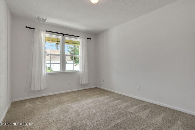Building Photo - 277 Sandstone Dr