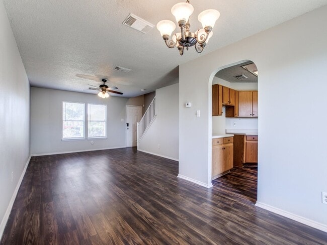 Building Photo - 9706 Highland Creek