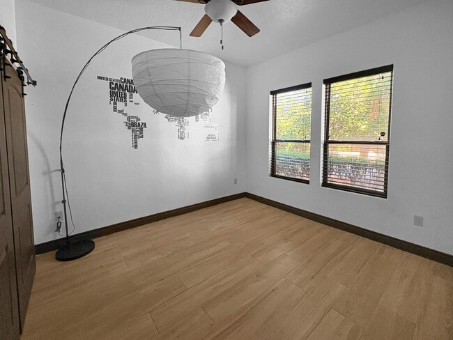 Building Photo - 1611 W Camino Del Arco