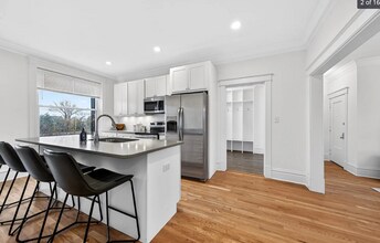 Building Photo - Amazing Washington University / Barnes Hospital Housing