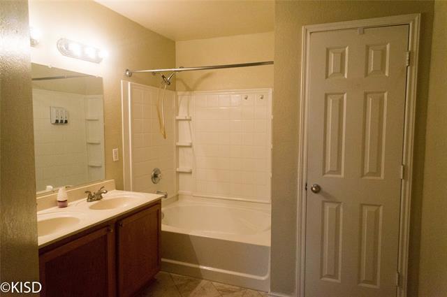 Building Photo - 12737 Cedar Hollow Dr