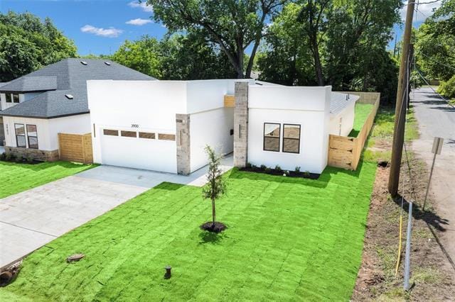 Primary Photo - 3900 De Maggio St