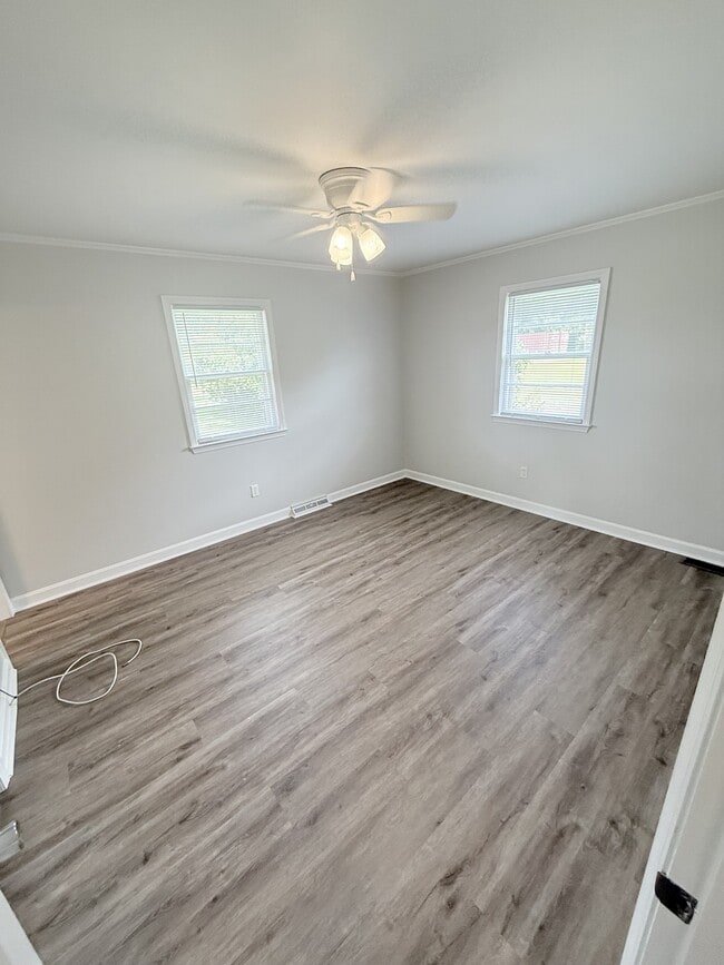 Building Photo - 1303 SC-90