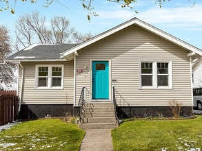 Building Photo - 302 Pacific Terrace