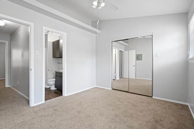 Building Photo - 1815 River Crossing Cir